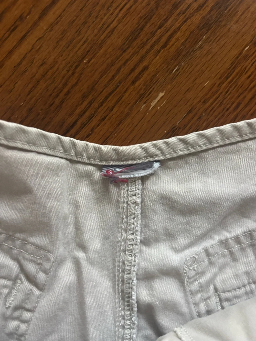 VTG 90s Y2K Silver relaxed casual shorts women's size M